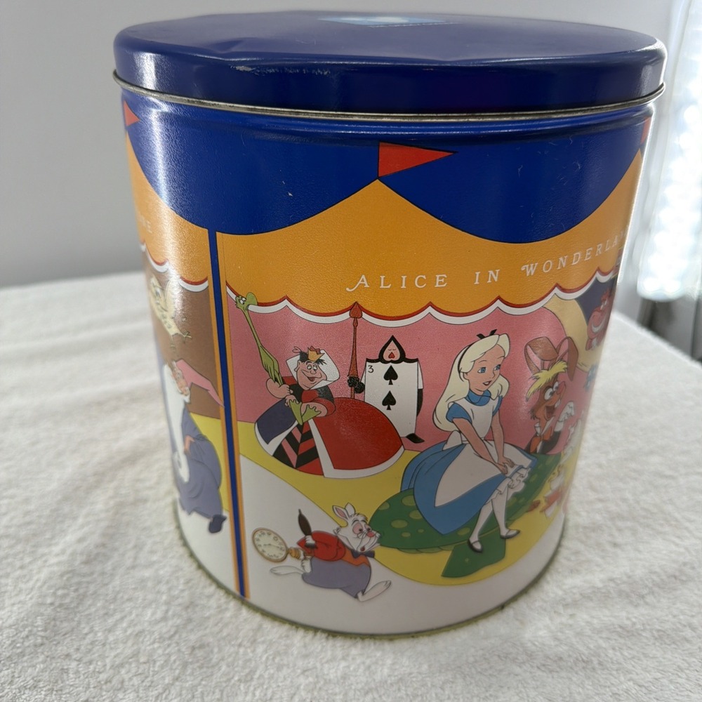1985 Vintage Disney Popcorn Tin Alice In Wonderland, Robin Hood & Sword In Stone